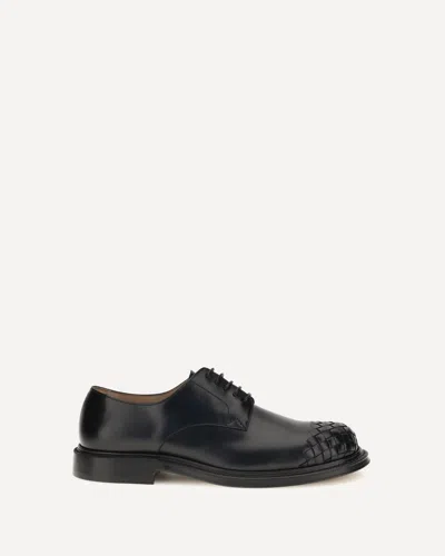 Bottega Veneta Leather Lace-up Shoes Featuring Signature Detail In Black