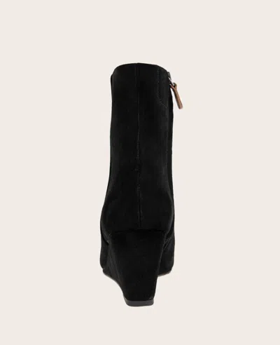Gentle Souls - Nash Suede Side Zip Wedge Bootie In Black