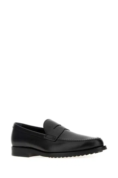 Tod's Smooth Leather Moccasin Loafers With Subtle Stitching In Black