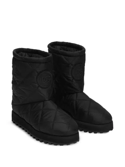 Dolce & Gabbana Diamond Quilted Flat Sole Ankle Boots In Black