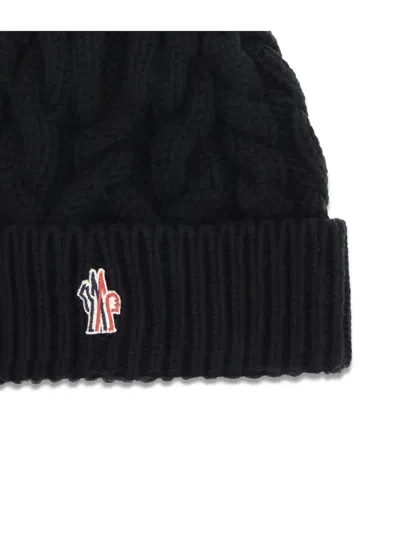 Moncler Grenoble Logo Patch Knitted Beanie In Blue