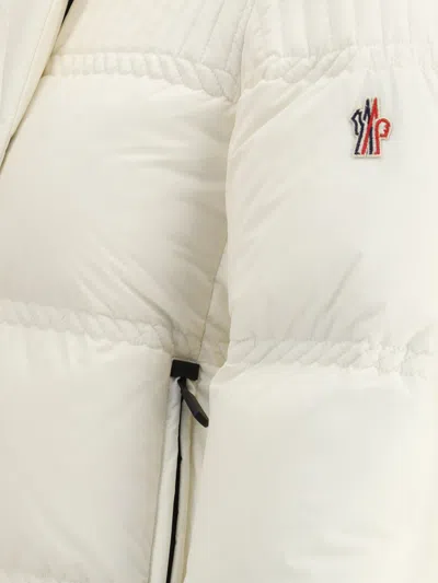 Moncler Anglin Padded Jacket With Logo-patch In White