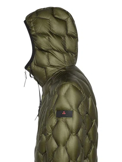 Peuterey Short Green Weiwei Down Jacket In Green