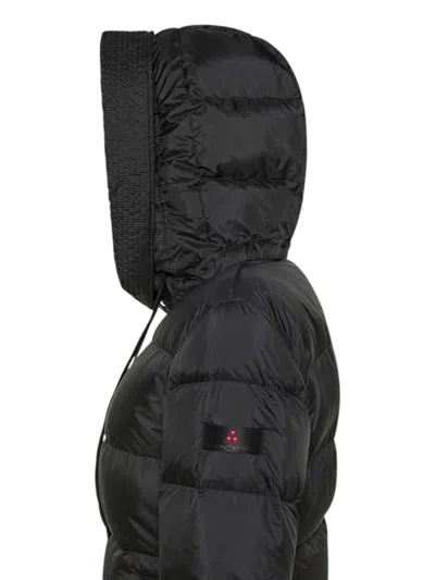 Peuterey Tailored Black Coat With Structured Silhouette And Timeless Design In Black