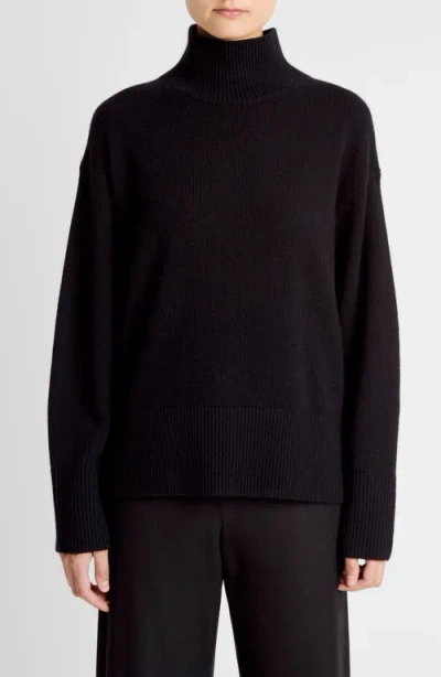 Vince Wool-cashmere Side-slit Turtleneck Sweater In Black