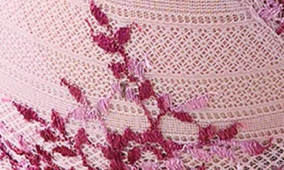 Wacoal Embrace Lace Underwire Bra In Pink