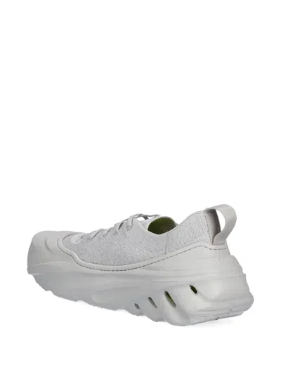 ECHO SURGE 运动鞋