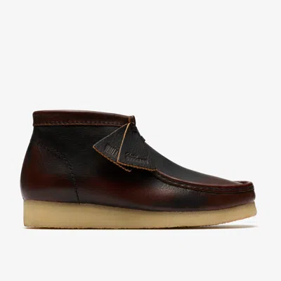 Clarks Wallabee Boot In Brown
