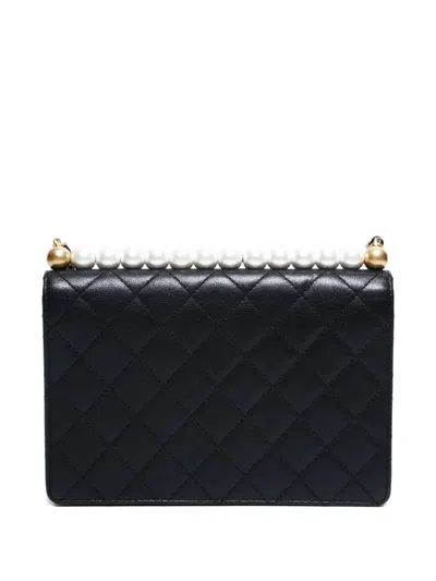 Pre-owned Chanel 2019 Diamond-quilted Shoulder Bag In Black