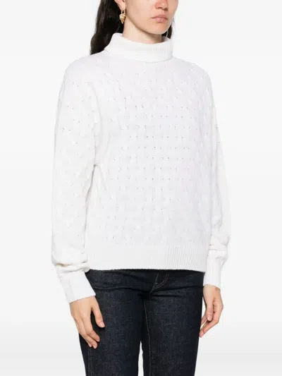 Tabaroni Cashmere Textured Knit Cashmere Sweater With High Turtleneck In White