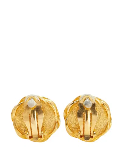 Pre-owned Chanel 1995 Gold Plated And Acrylic Cc Hexagon Clip On Earrings Costume Earrings