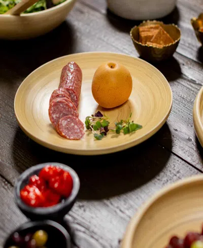 Joyce Chen Lexa Collection 12" Footed Plate In Neutral