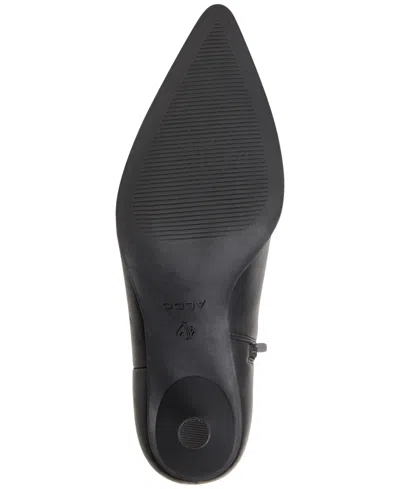 Aldo Gavamana In Black In Black