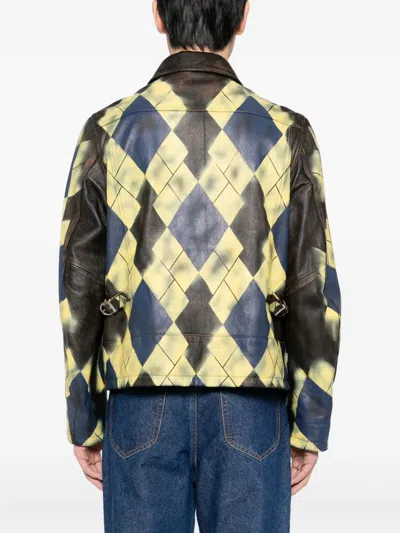 格纹皮夹克
