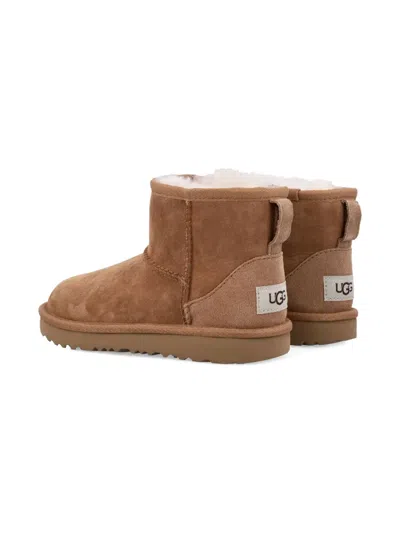 Ugg Pull-tab Stitch-trim Boots In Brown