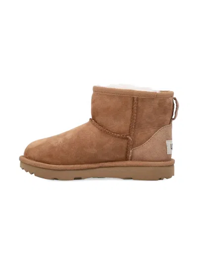Ugg Pull-tab Stitch-trim Boots In Brown