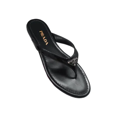 Prada Round-toed Flip-flops In Black