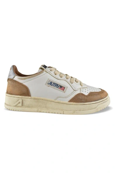 Autry 'medalist' White Low Top Sneakers With Logo Patch On Tongue And Side In Leather Blend Woman