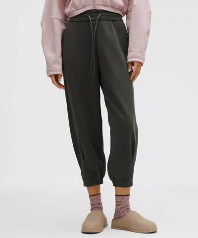 Lululemon Loungeful High-rise Oversized Cropped Jogger