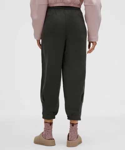 Lululemon Loungeful High-rise Oversized Cropped Jogger