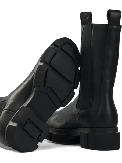 Copenhagen Woman Leather Chelsea Boot In Black