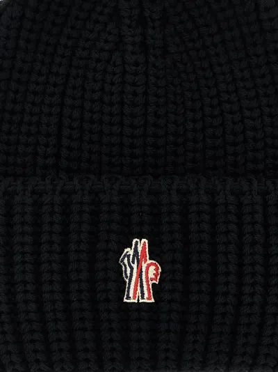 Moncler Grenoble Logo Patch Knitted Beanie In Black