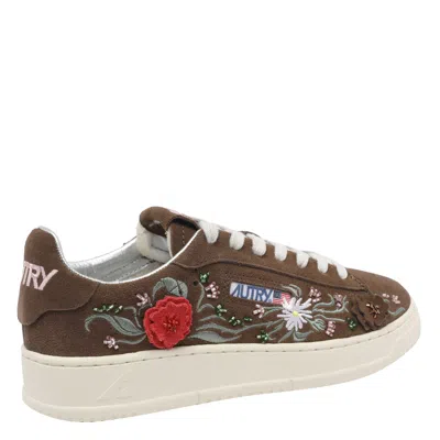 Autry Low-top Sneakers With Floral Embroidery In Rich Brown In Brown