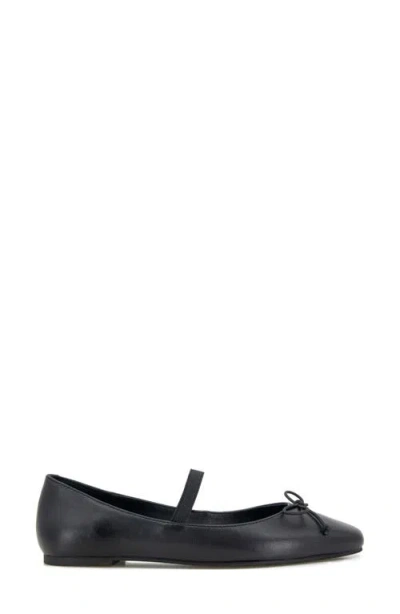 Kenneth Cole New York Myra Leather Flat In Black
