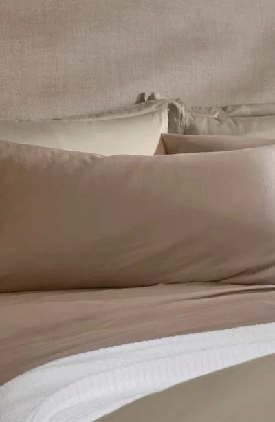 Boll & Branch Signature Hemmed Sheet Set In Brown