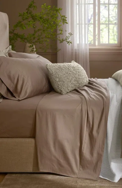 Boll & Branch Signature Hemmed Sheet Set In Brown