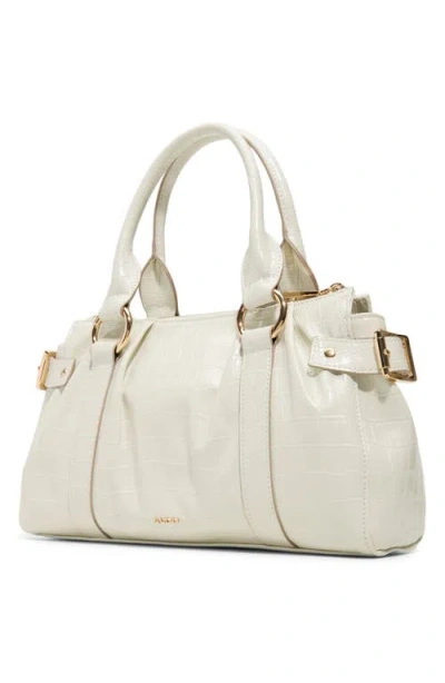 Aldo Alosaa In White In White