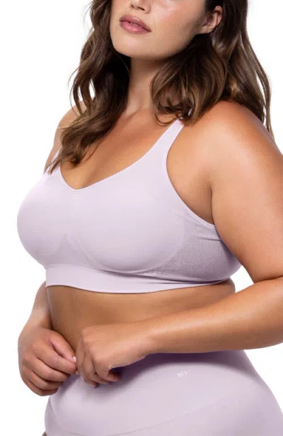 Underoutfit The Comfort Shaping Bra With Adjustable Straps In White