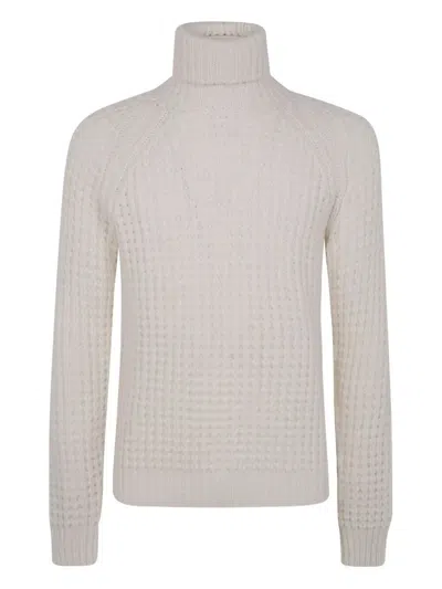 Nuur Military Stitch Long Sleeves Turtle Neck Sweater In Neutral