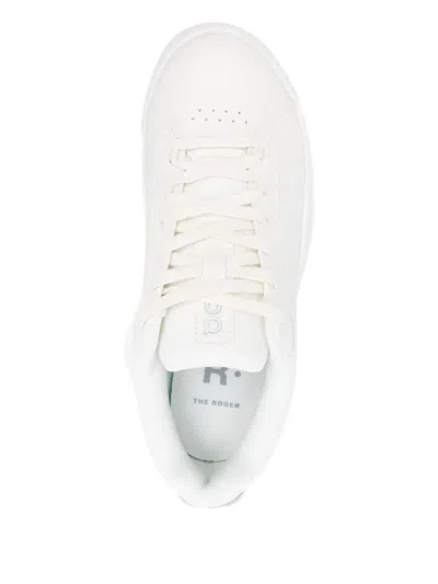 On Running The Roger Advantage Lace-up Sneakers In White