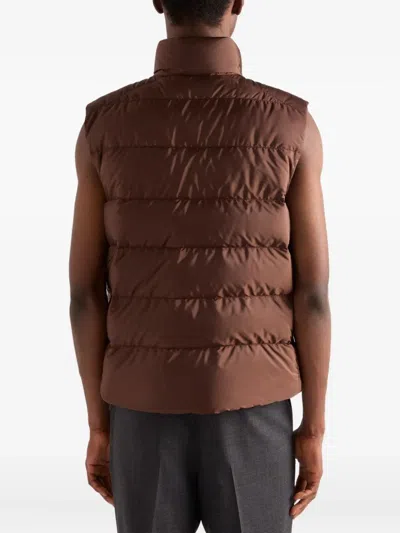 Prada Mens Brown Re-nylon Quilted Woven Gilet In Burgundy
