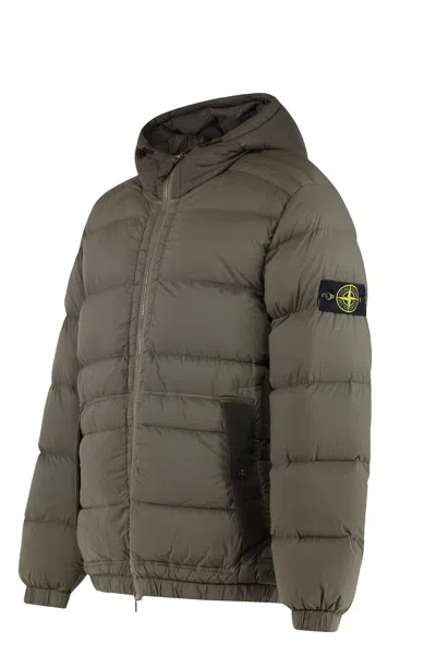 Stone Island Compass-patch Padded Down Jacket In Green