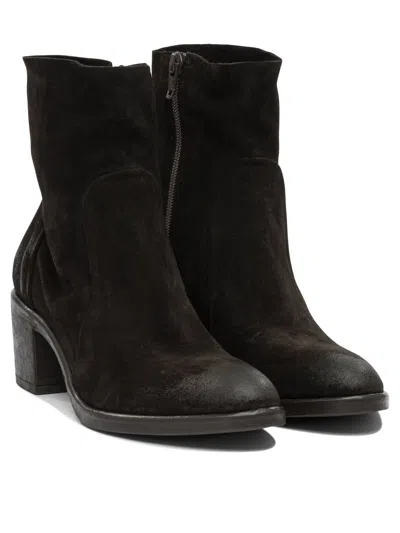 Strategia Ankle Boots Brown