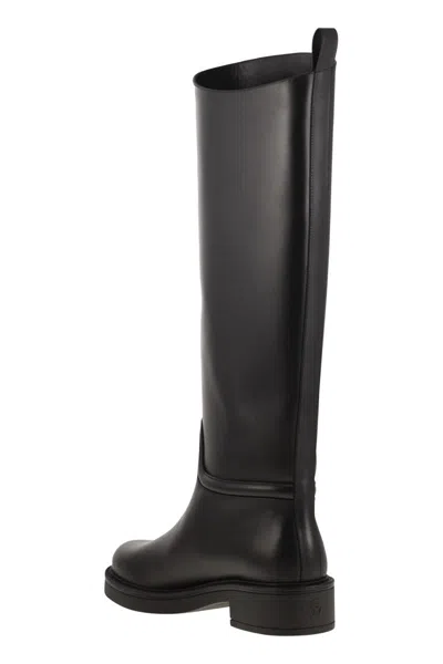 Stuart Weitzman Black Leather Celia Boots In Black