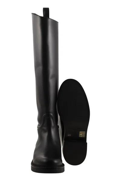 Stuart Weitzman Black Leather Celia Boots In Black