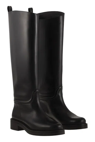 Stuart Weitzman Black Leather Celia Boots In Black