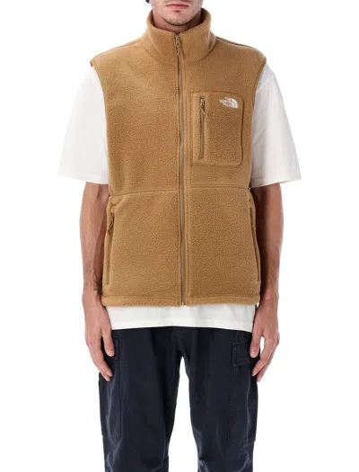 The North Face Yumiori Zip-pocket Vest In Brown