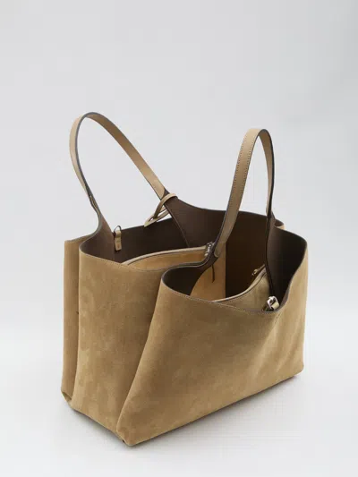 Tod's Medium Leather Tote Bag