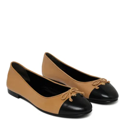 Tory Burch Ginger Shortbre Leather Flat Shoes In Brown