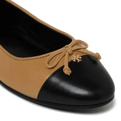 Tory Burch Ginger Shortbre Leather Flat Shoes In Brown