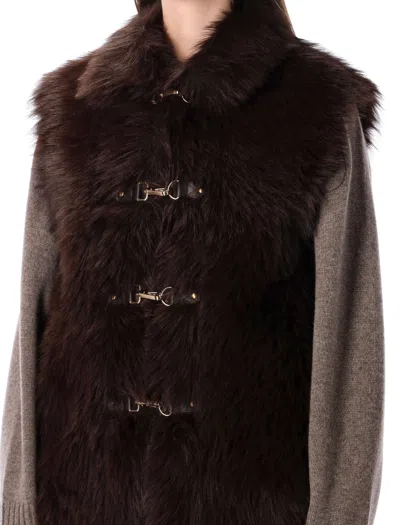 Urbancode Reversible Faux Fur Gilet In Burgundy