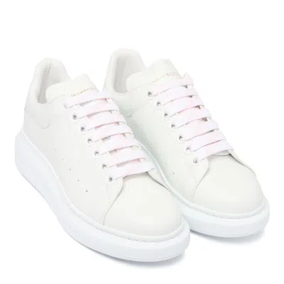 Alexander Mcqueen Women Leather Upper And Rubber Sole Sneaker In White