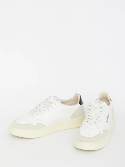 Autry Game Set Match Sneakers In White