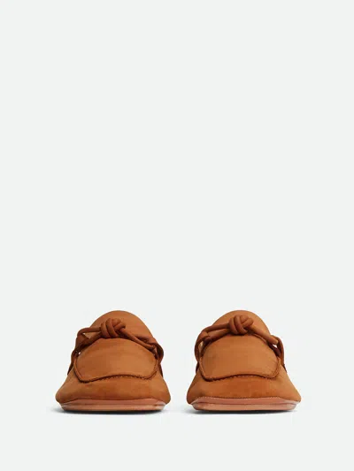 Bottega Veneta Camel Suede Daddy Loafers In Burgundy