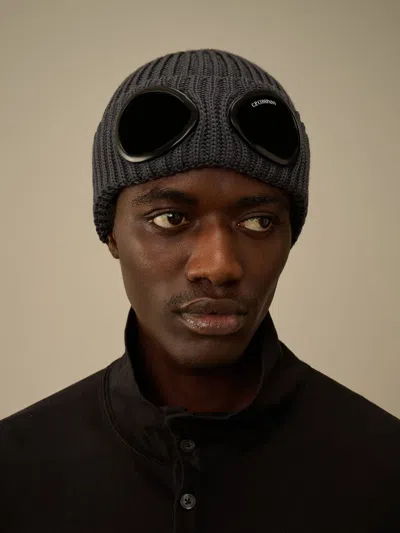 C.p. Company C.p.company Extrafine Merino Wool Goggle Beanie In Black