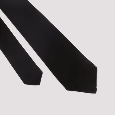 Giorgio Armani Smooth Texture Tonal Stitching Slim Tie In Black